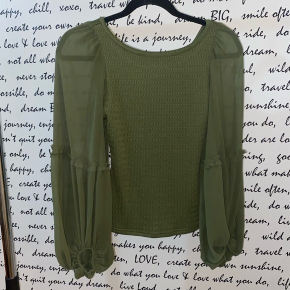 BALLOON-SLEEVE SMOCKED TOP - Picture 4 of 10